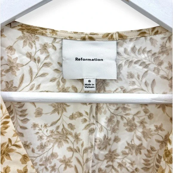 Reformation Cream and Gold Floral Blouse - Picture 6 of 10